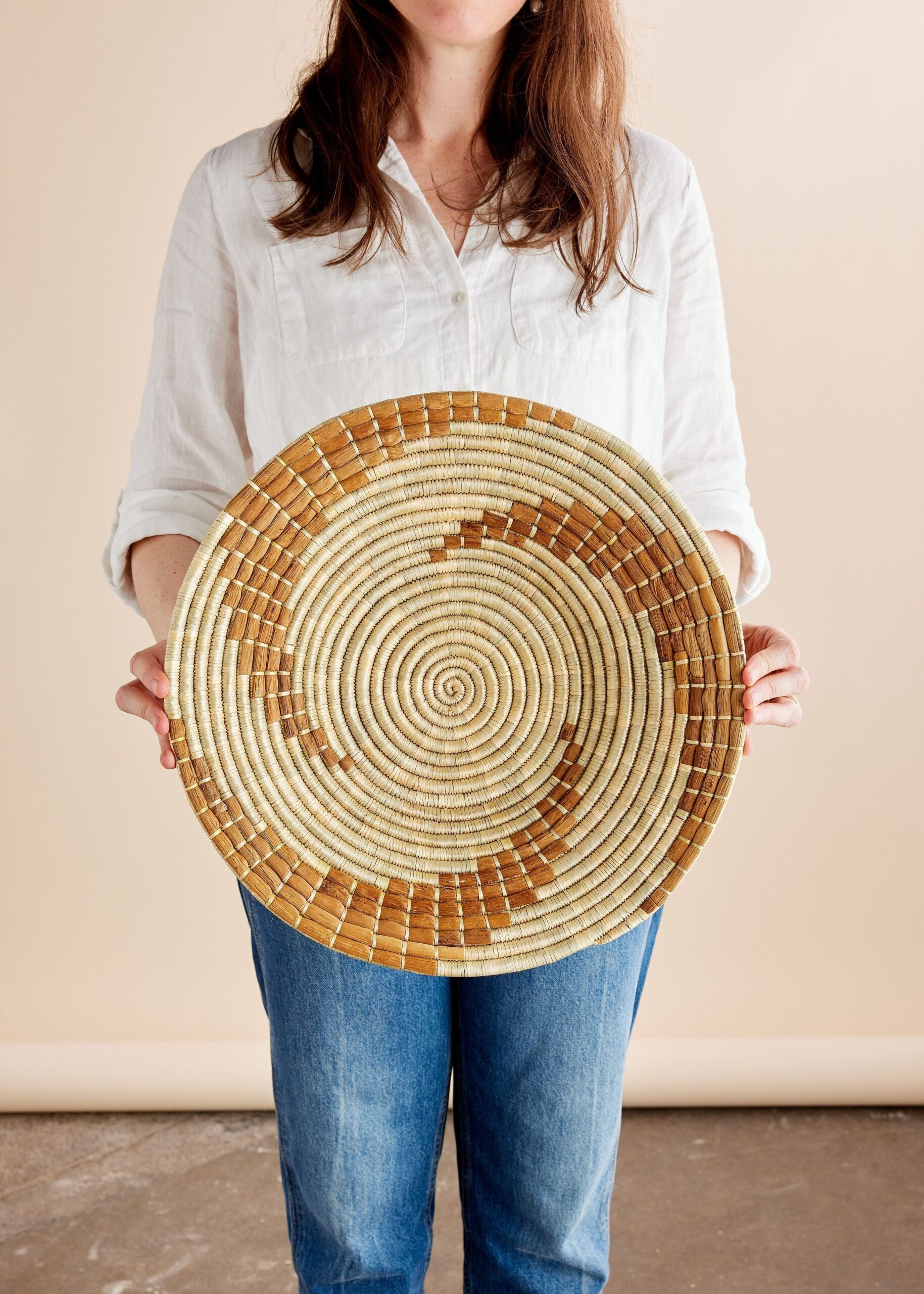 7162-Bahari_Banana_Leaf_Basket_medium_WomenCraft_kanju__1.jpg Bahari Banana Bark Wall Basket - Image 1