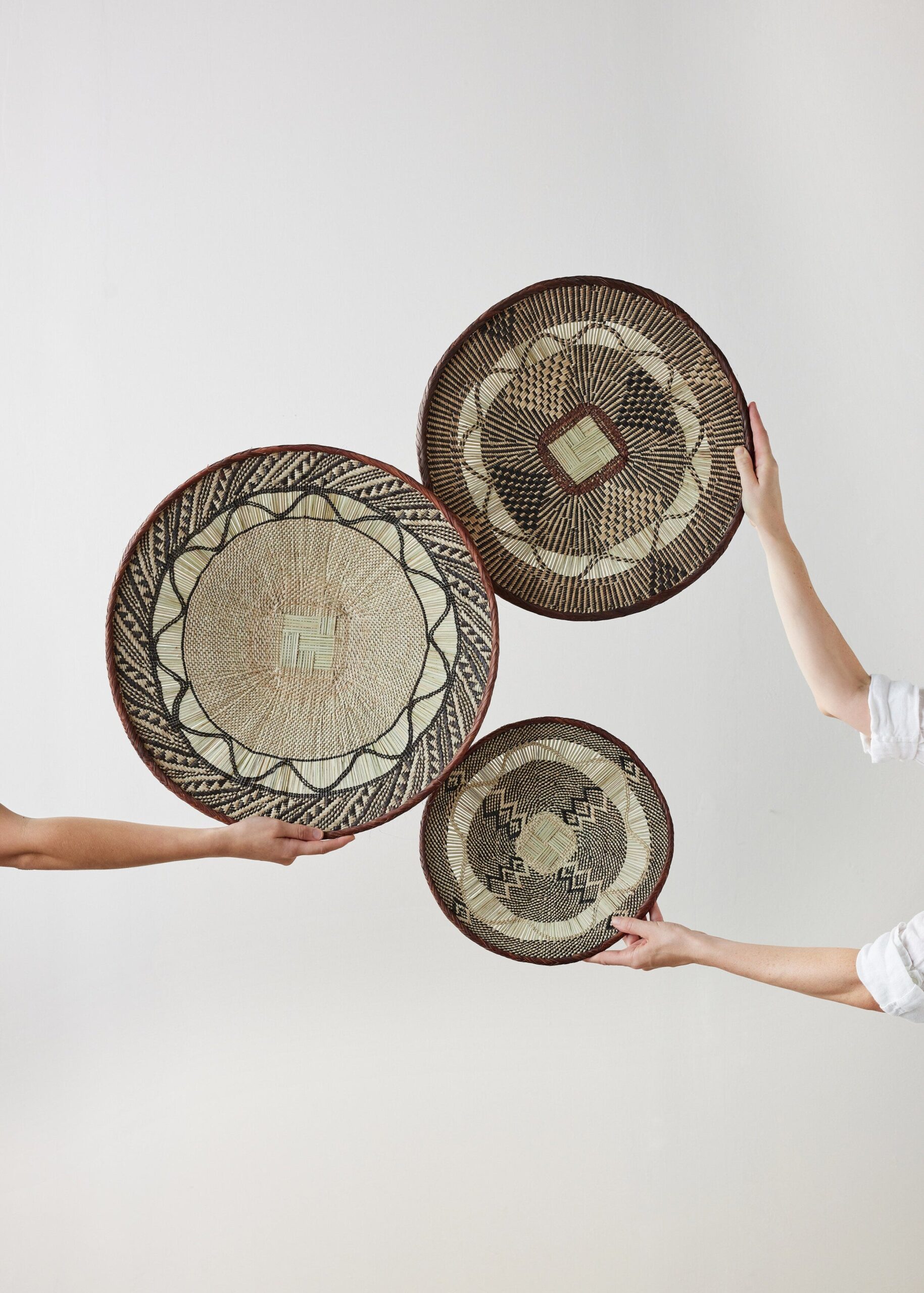 BingaLaceBasketPattern.jpg Binga Lace Patterned Basket - Image 1