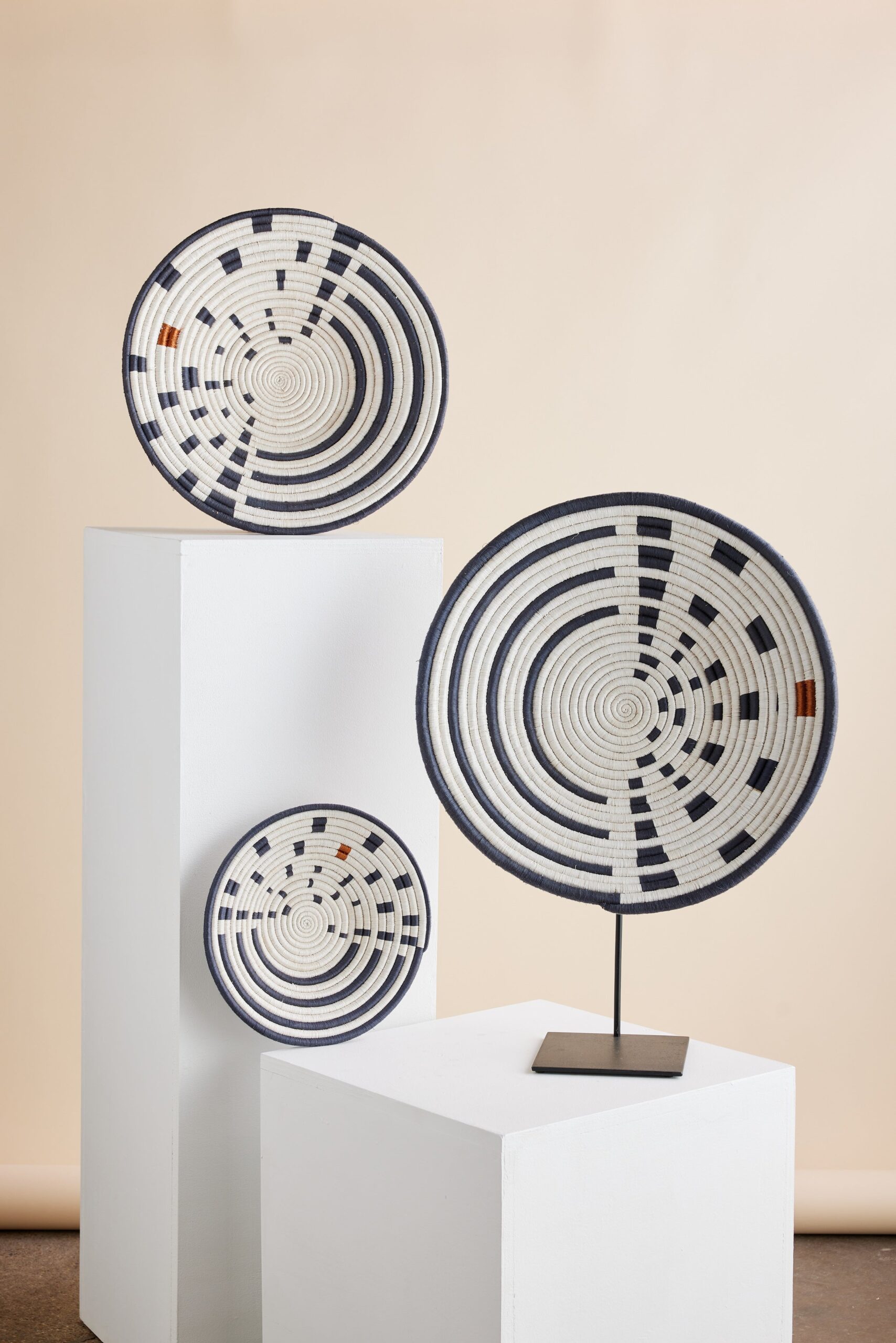 Sunrise_Wall_Basket_set_of_3_WomenCraft_kanju_3.jpg Sunrise Wall Basket - Image 1
