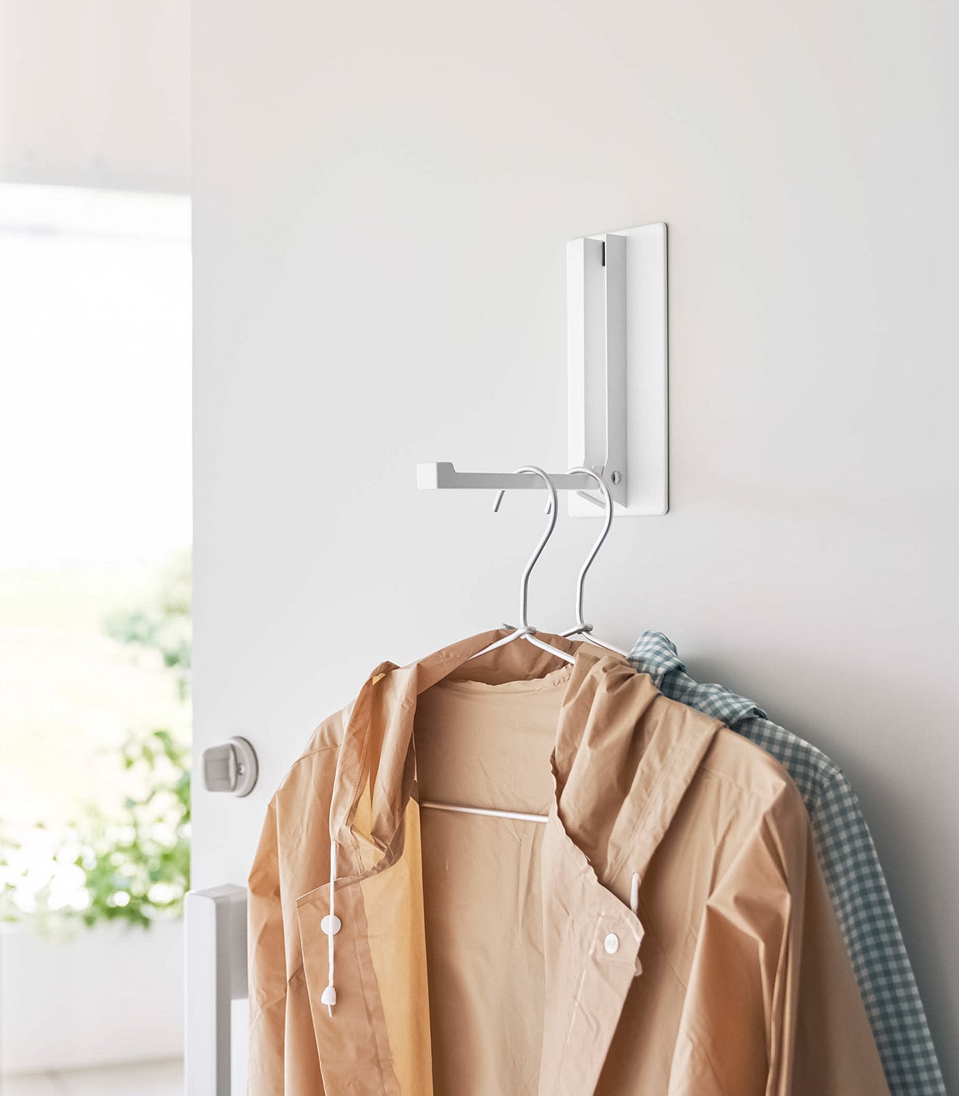 chw0z0tozlqxvziboqei.jpg Magnetic Folding Hook - Steel - Image 1